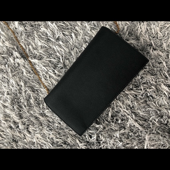 Charles & Keith wallet on chain - Picture 6 of 6